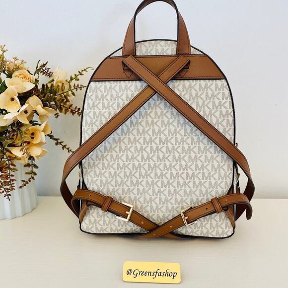 NWT Michael Kors Jaycee Medium Zip Pocket Backpack & wallet vanilla - Picture 6 of 12